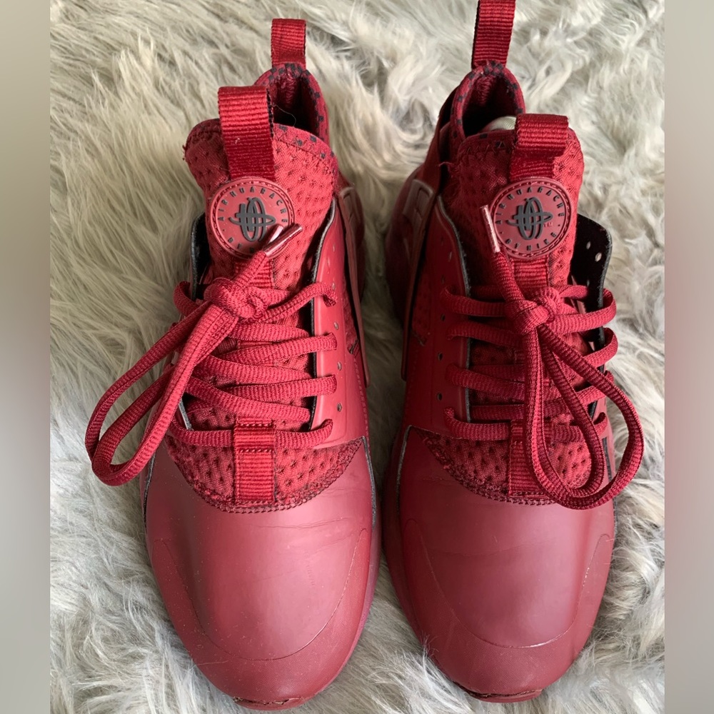Nike Air Huarache Run Ultra SE Varsity Red Size 8.5